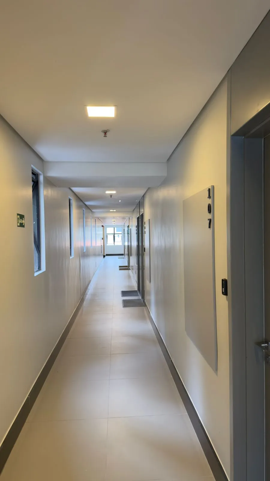 Corredor de acesso às salas